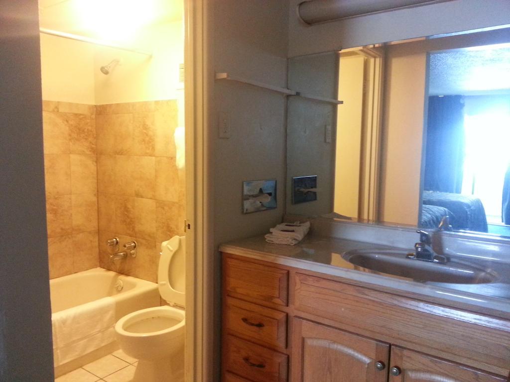 America'S Best Inn & Suites Clarksville קלרקסוויל חדר תמונה