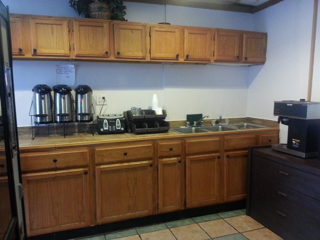 America'S Best Inn & Suites Clarksville קלרקסוויל מראה חיצוני תמונה